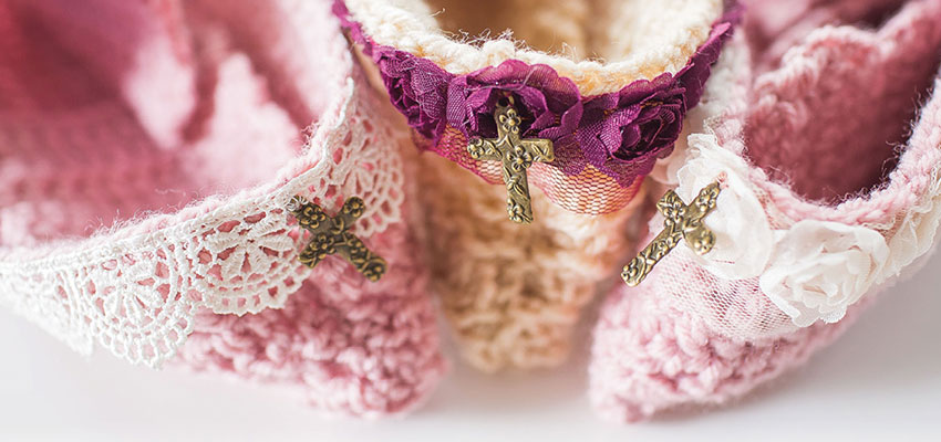Crocheted cradles comfort